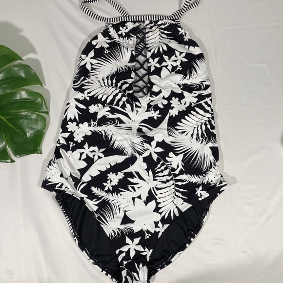 NEW Bleu Rod Beattie‎ [ 16W ] Tropical Oasis One Piece Swimsuit Black White - Picture 2 of 12